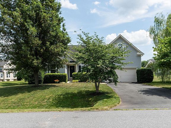 2nd image of 10182 Spring Dr