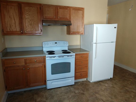 2nd image of 3015 N Dixie Dr