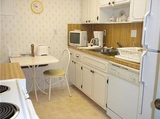 2nd image of 6821 SW 147th Ave APT 2G