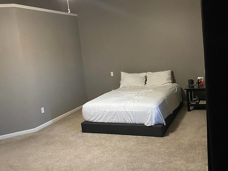 Bedroom 1 (Primary)