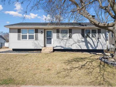 100 33rd Ave, Marion, IA, 52302