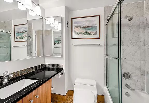 5th image of 330 E 38th St APT 5M