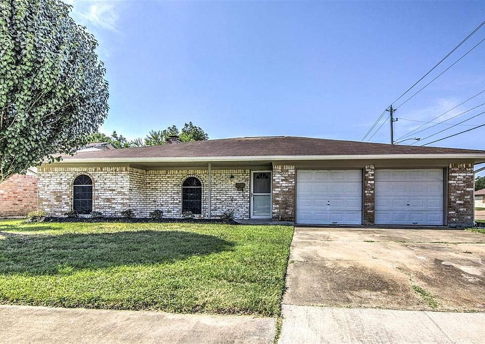 1st image of 1102 S Amy Dr