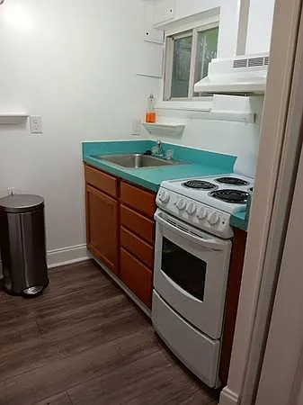 Studio, 400 sqft, $1,650 — Photo 3