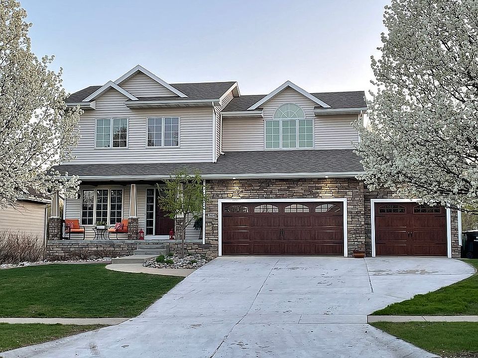 1st image of 3114 SW Woodfield Ln
