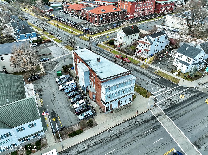 5th image of 574 Central Avenue