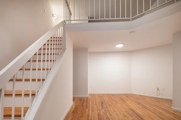 Rented by Compass | media 7