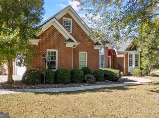 682 Chesterfield Rd, Bogart, GA 30622