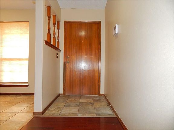2nd image of 42506 Stout Dr