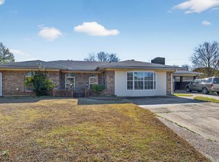 1806 Comet Cir, Bossier City, LA 71112