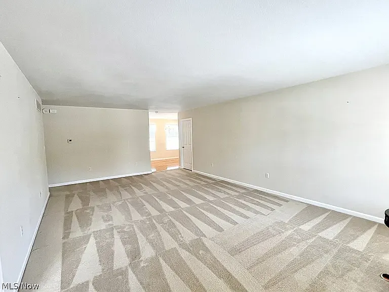 2213 Packard Ct — Photo 3