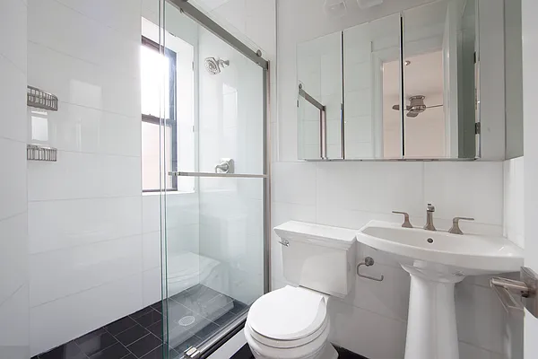 Rented by R New York | media 13