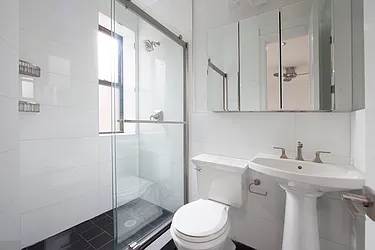 Rented by R New York