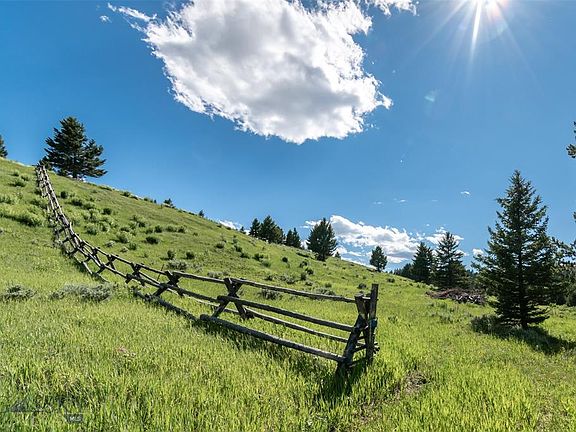 4th image of 440 Beaver Mountain Trl
