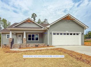 334 Code Cir, Seneca, SC 29678