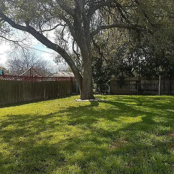 608 Booth Dr — Photo 36