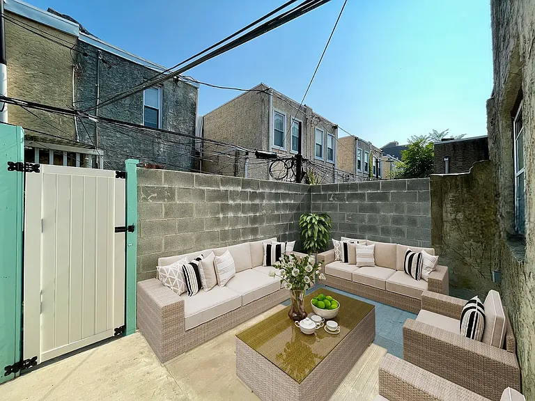 2127 Tasker St #A — Photo 11
