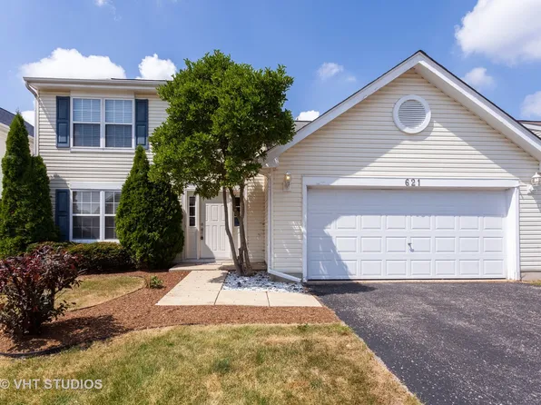 621 Spicebush Ln, Aurora, IL 60504