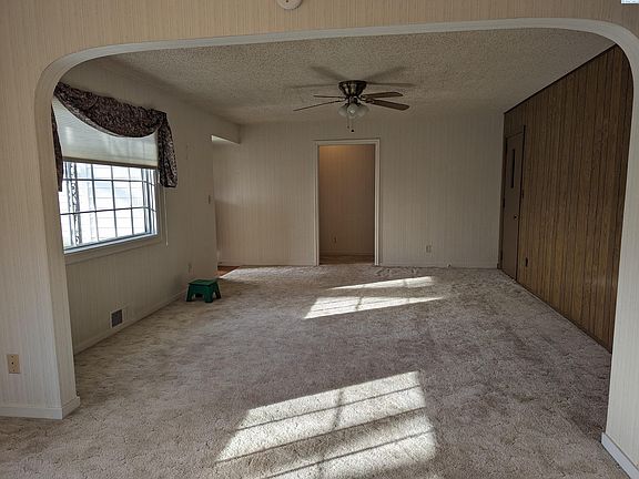 4th image of 444 N Almira Ave