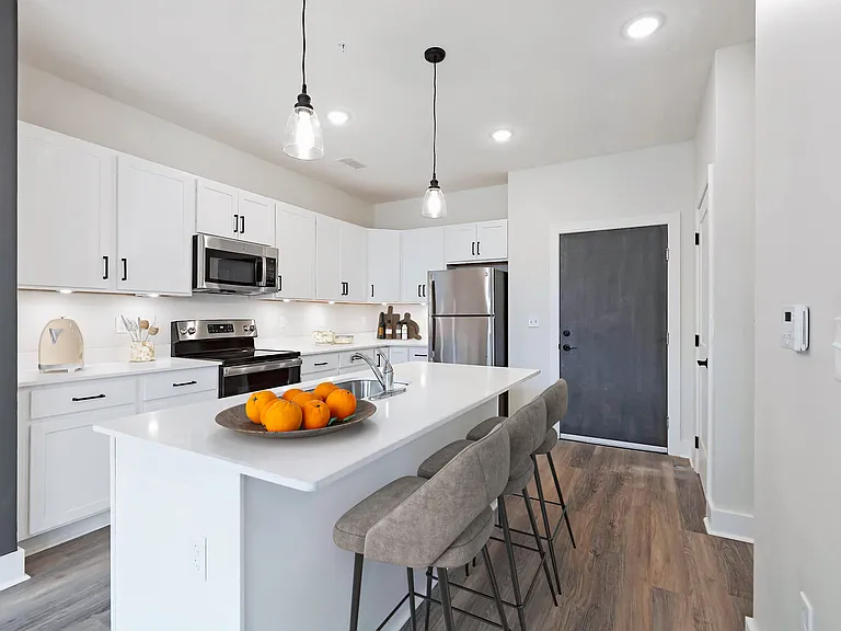 Shadow Creek West New Apartments — Photo 9