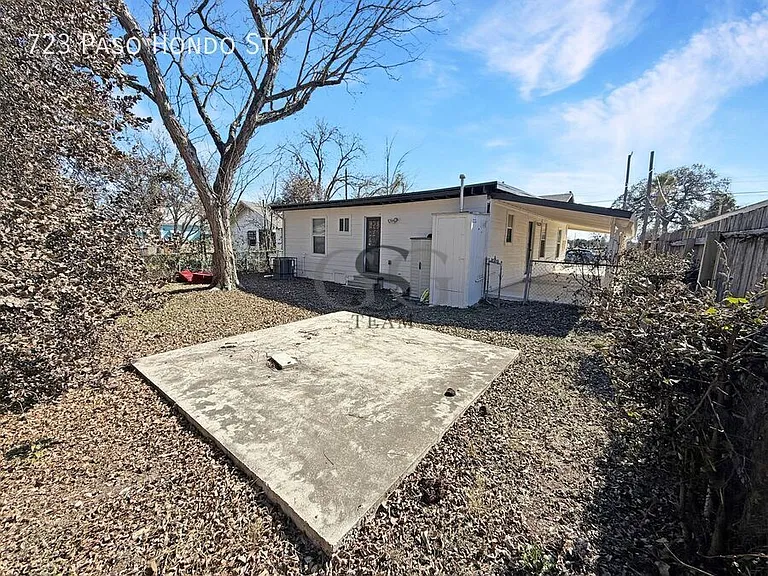 723 Paso Hondo St — Photo 30