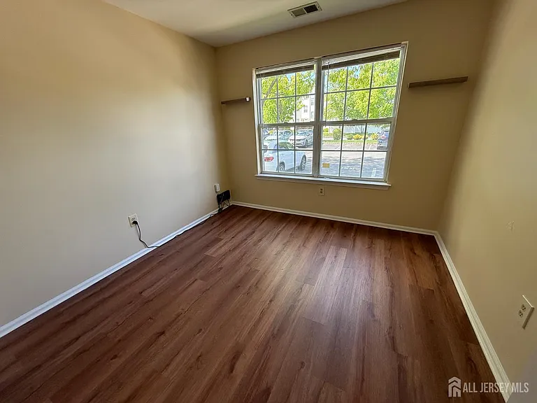 1102 Stony Brook Way — Photo 11