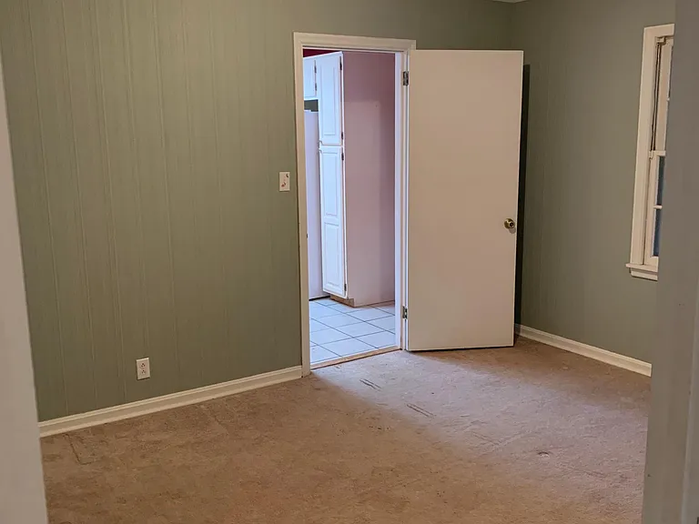 252 Paris Pike — Photo 6