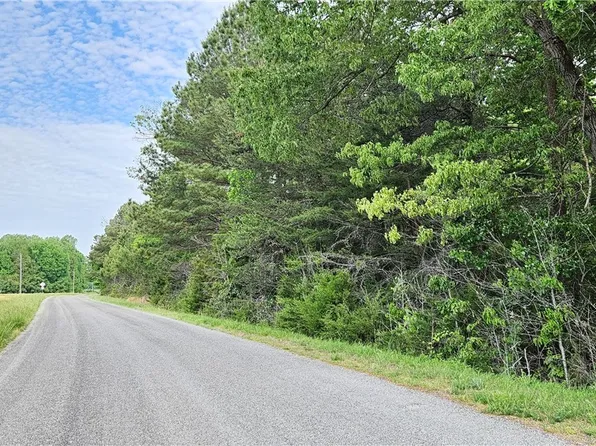 1308 Good Hope Rd, Crewe, VA 23930