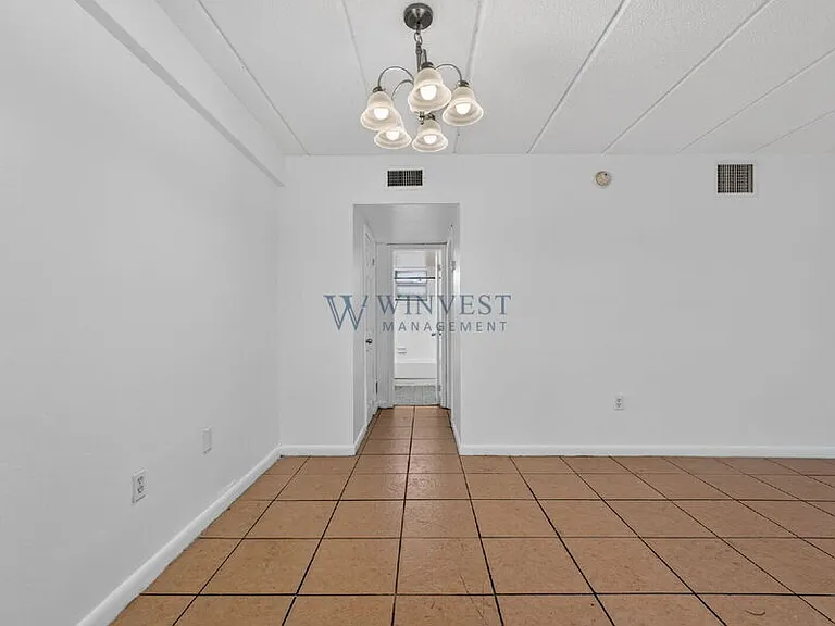 Presidential View Apartments — Photo 41