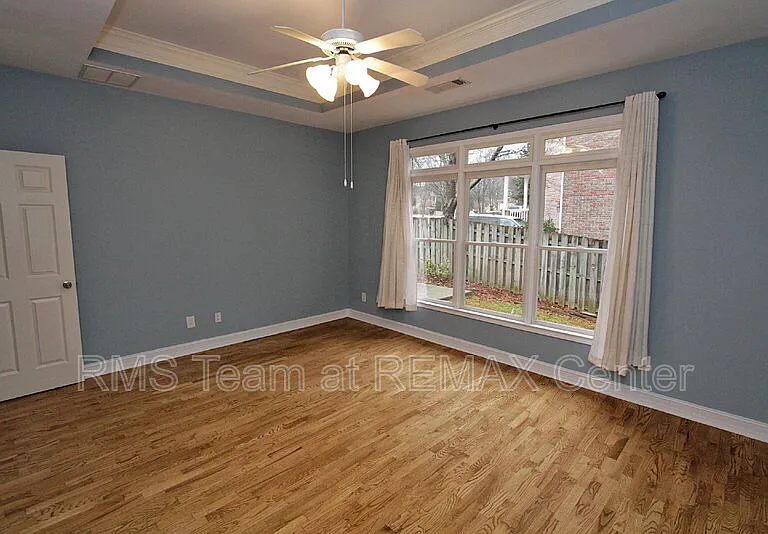 1360 Eastgate Ct SE — Photo 19