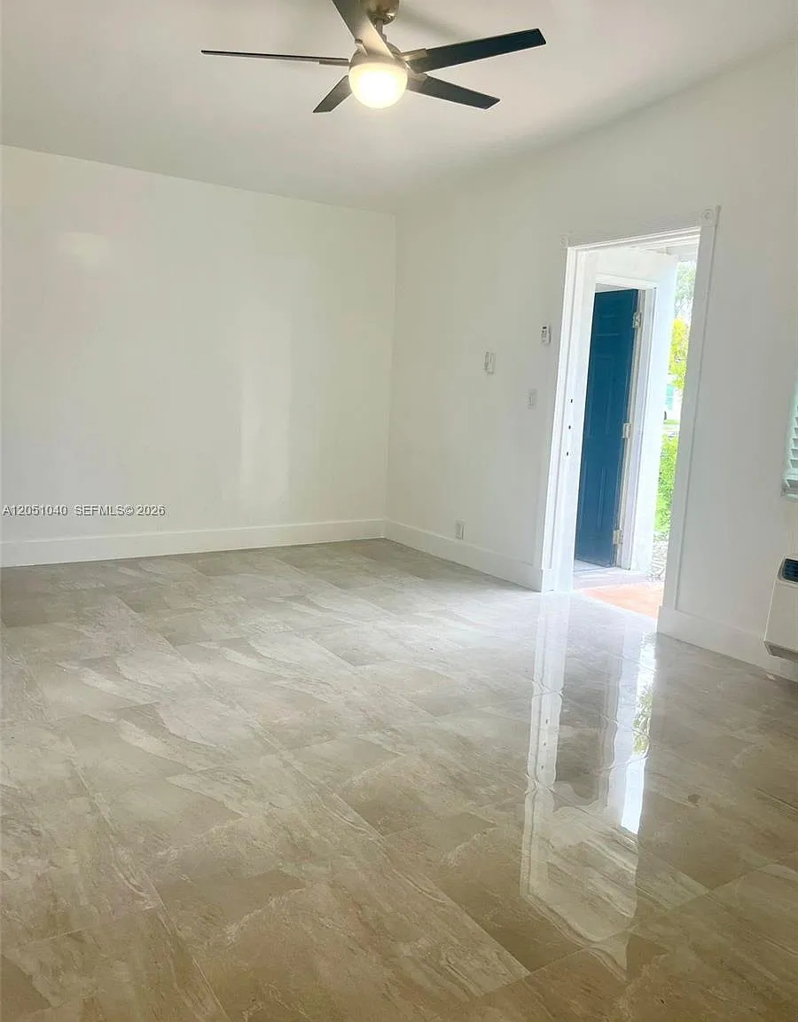 2 bed, 1.0 bath, $2,275 — Photo 4