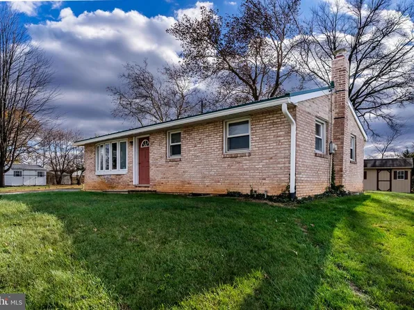 100 B St, Carlisle, PA 17015