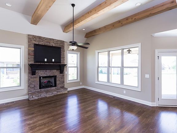 5th image of 431 Huntington Dr #185-lot 185