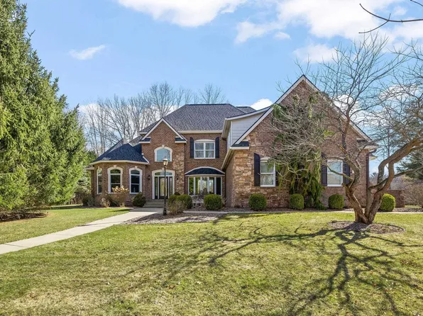 5711 Woodduck Way, Midland, MI 48642