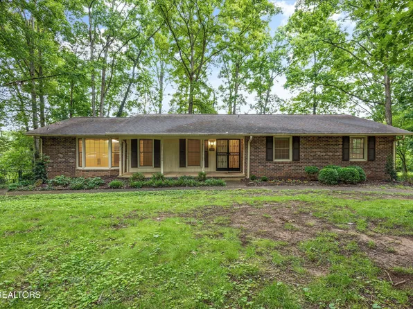 5004 Malibu Dr, Knoxville, TN 37918