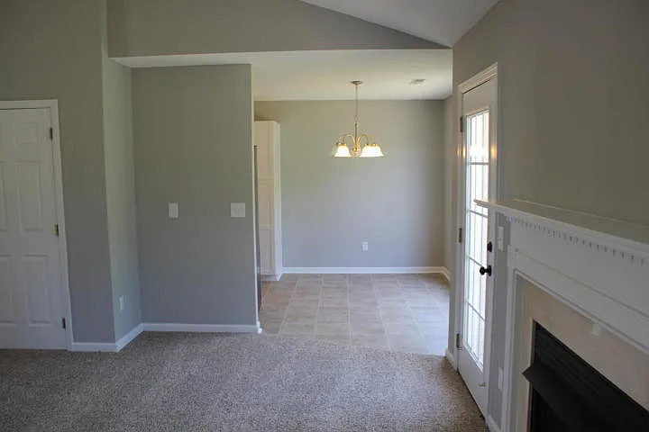 3BD/2BA Ranch in Dorchester II Schools-Available Now — Photo 4