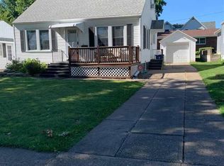 2027 Washington St, Quincy, IL 62301