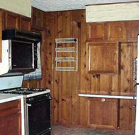  kitchenfaux stone floor