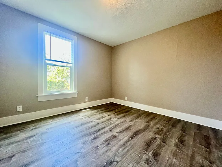 6531 Monaco St — Photo 10