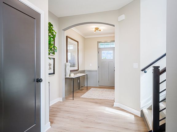7th image of this home
