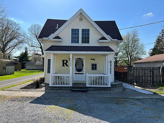 3rd image of 17584 Oneida St