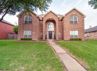 2305 Dana Dr, Rowlett, TX 75088