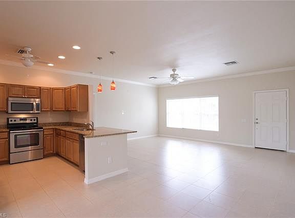5th image of 12025 River View Dr