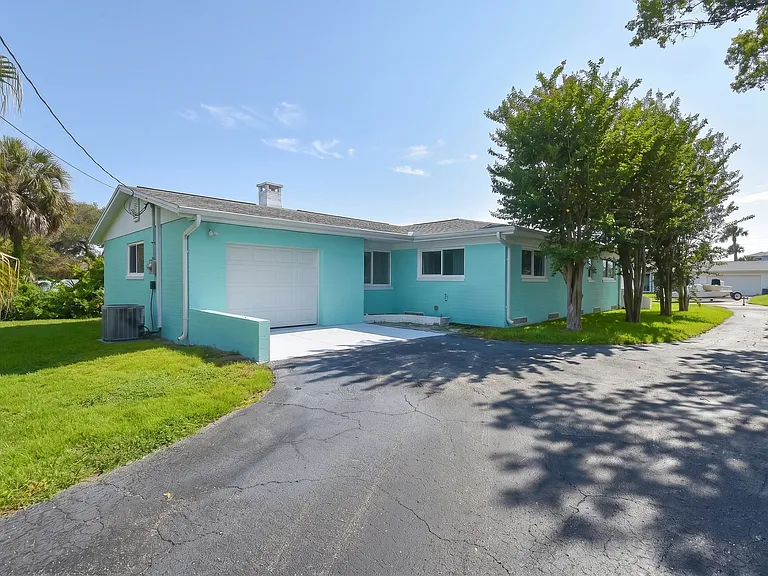 124 Atwood Ln — Photo 4