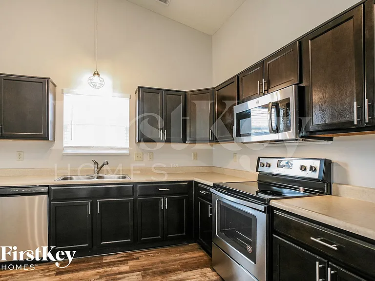 13815 Zion Ct — Photo 7