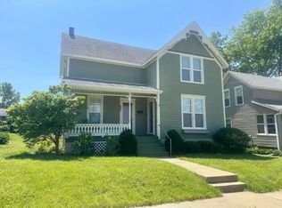 621 E Garden St, Freeport, IL 61032
