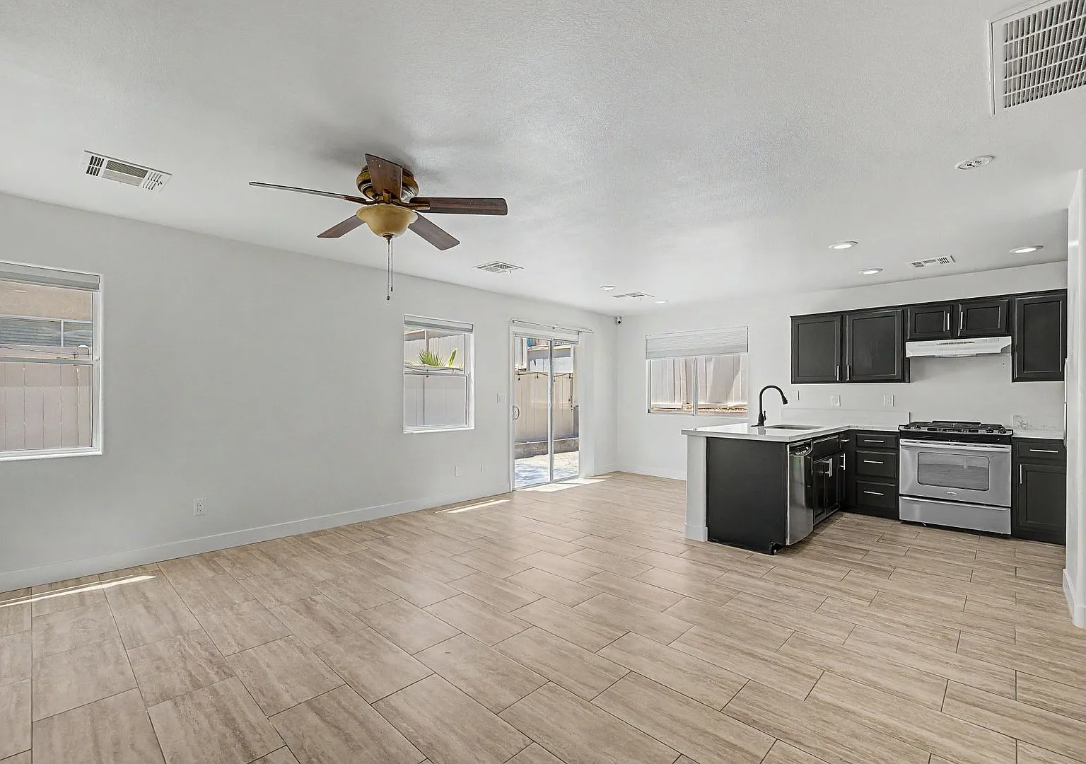 Renovated 3-bedroom home in 89131! — Photo 4
