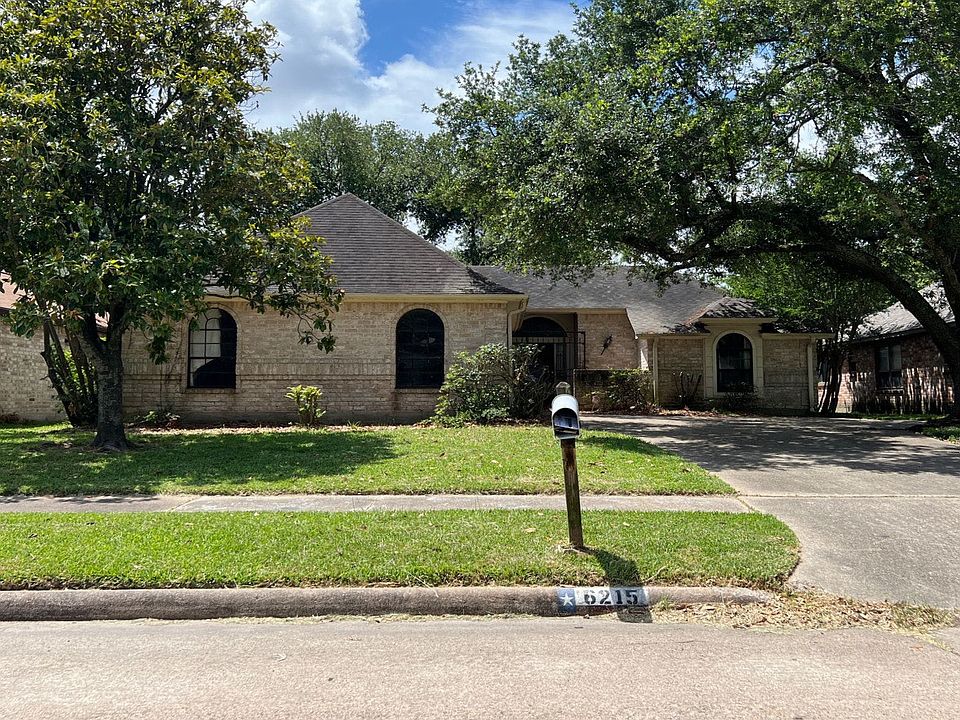1st image of 6215 Woodland Forest Dr