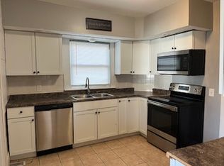 1267 SW Wayne Ave, Topeka, KS 66604