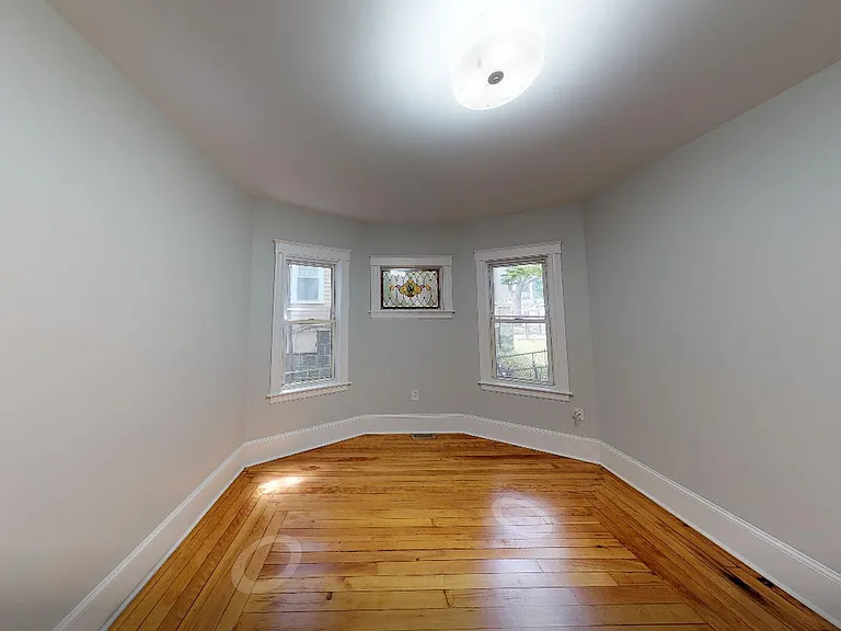 110 Greenbrier St — Photo 12